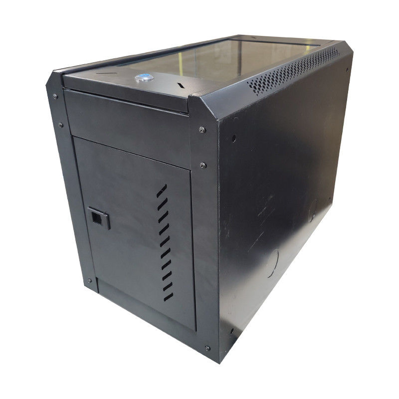 4 Post vergrendelbare netwerkrack met ventilatiegaten voor efficiënte opslag