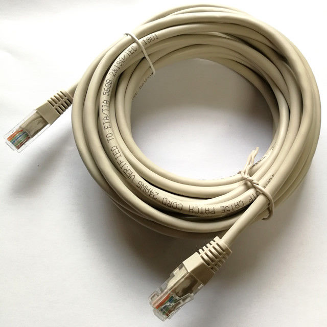 Van het Netwerkethernet van UTP Cat5e Rj45 aan RJ45 Gele de Kabel van het het Flardkoord